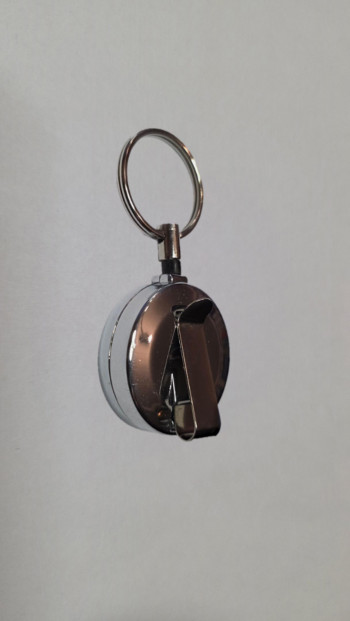 19 Stück. Schlüsselaufroller Jojo Kartenhalter Metall Schlüsselring